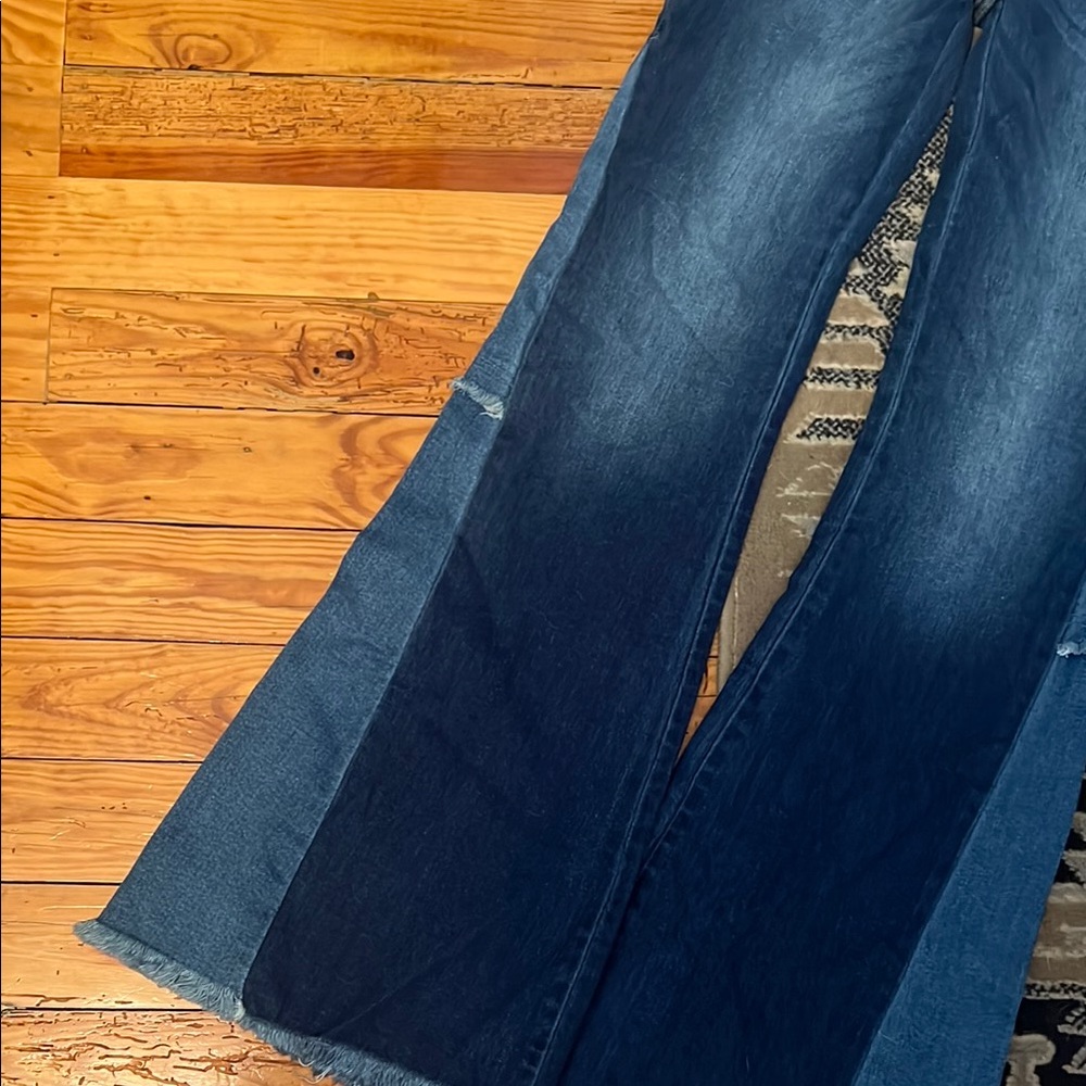 Women's Flared Denim Jeans - Dark Blue - Picture 2 of 5